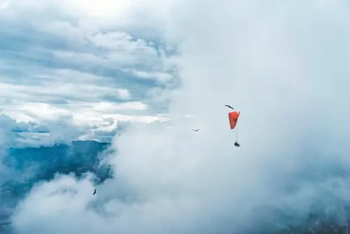 paragliding image.